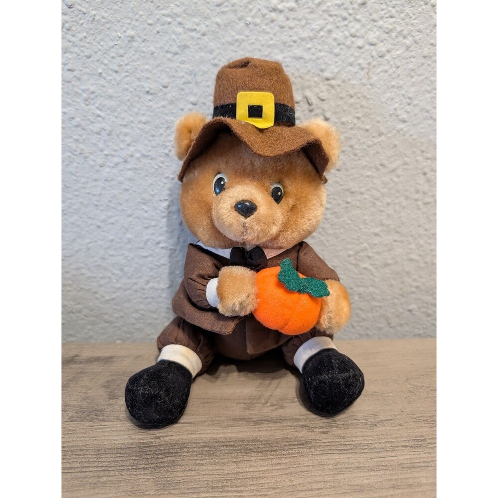 Russ Berrie John Pilgrim Teddy Bear Thanksgiving Pumpkin Plush